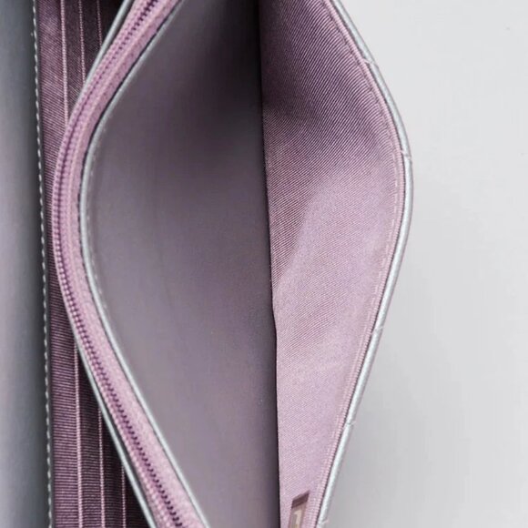 Chanel Purple Iridescent Quilted Lambskin Leather Reissue WOC Clutch Bag - Picture 6 of 10